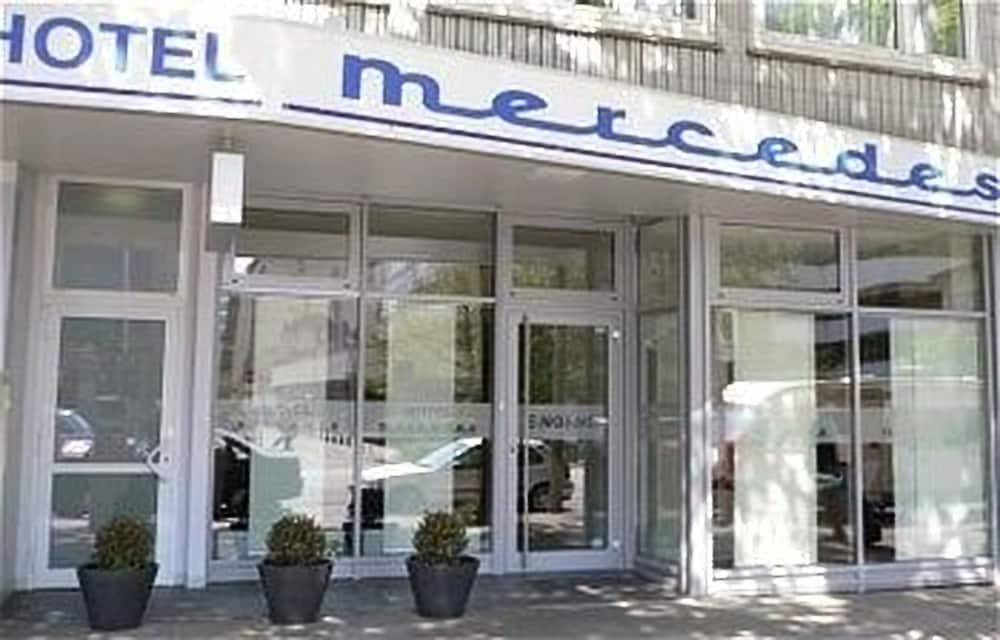 Hotel Mercedes/Centrum Hamburg Kültér fotó