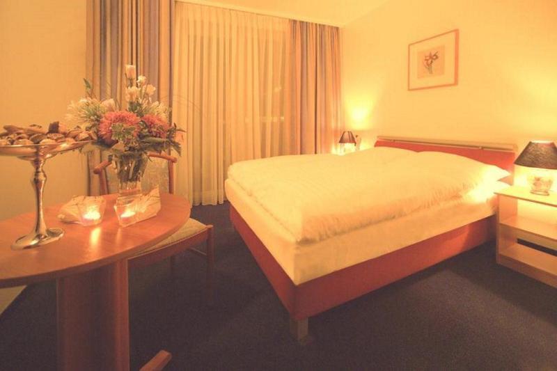 Hotel Mercedes/Centrum Hamburg Kültér fotó